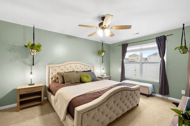 Building Photo - Well-Maintained 4 Bedroom Corner Lot Home in The Palms with Resort-Style Community Amenities