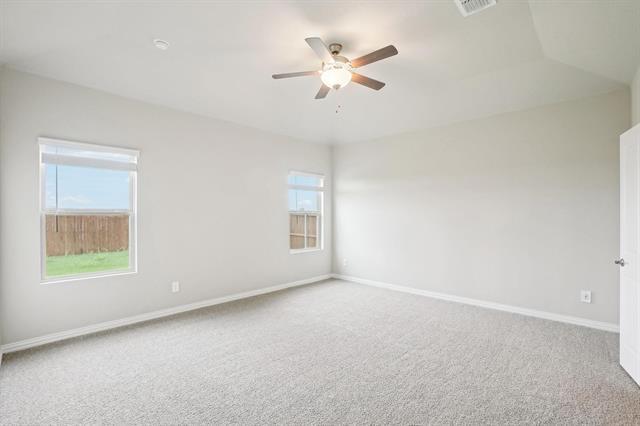Building Photo - 4001 Medina Dr