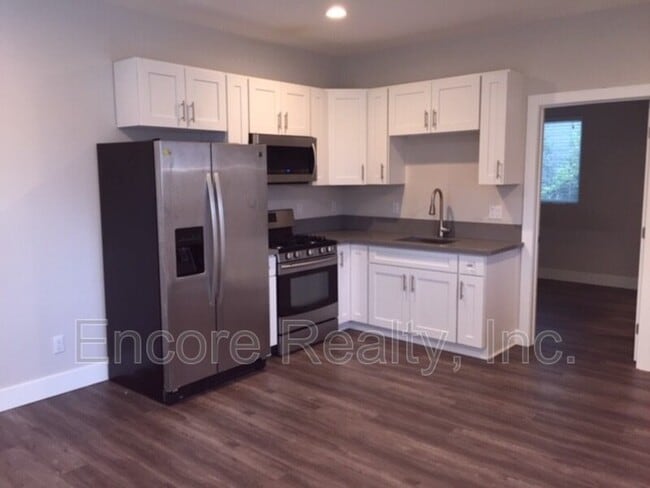 Building Photo - 2143 Second Ave