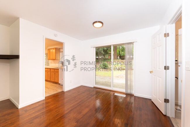 Building Photo - 13033 27th Ave NE