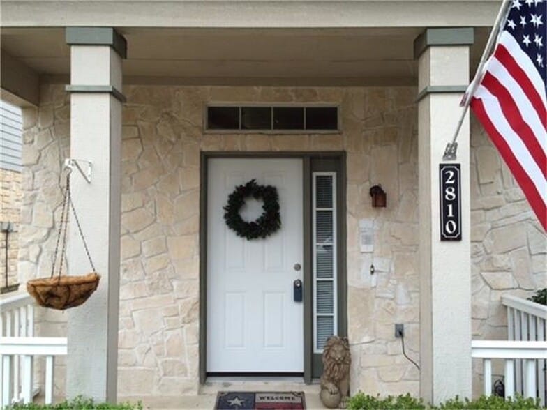 Front Nice entrance - 2810 Legends Crest Drive