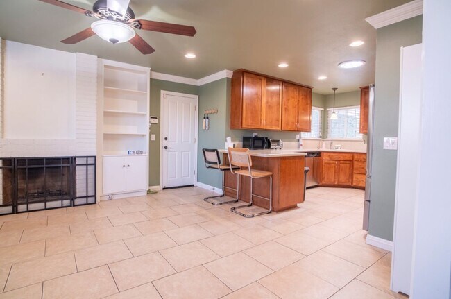Building Photo - House for Rent in Redlands