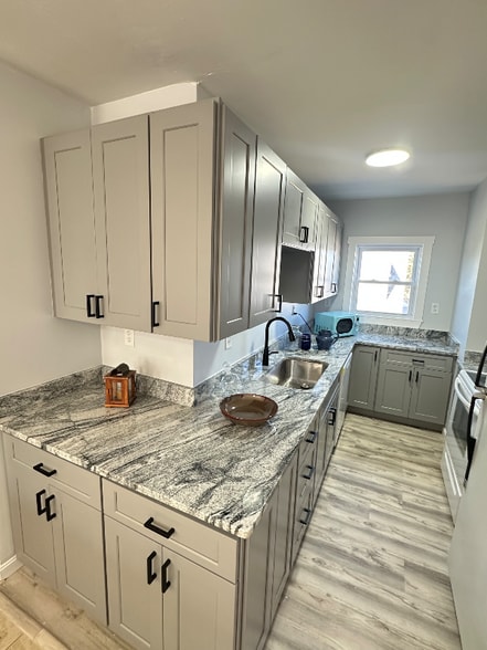 Building Photo - 22 Stoughton Ave