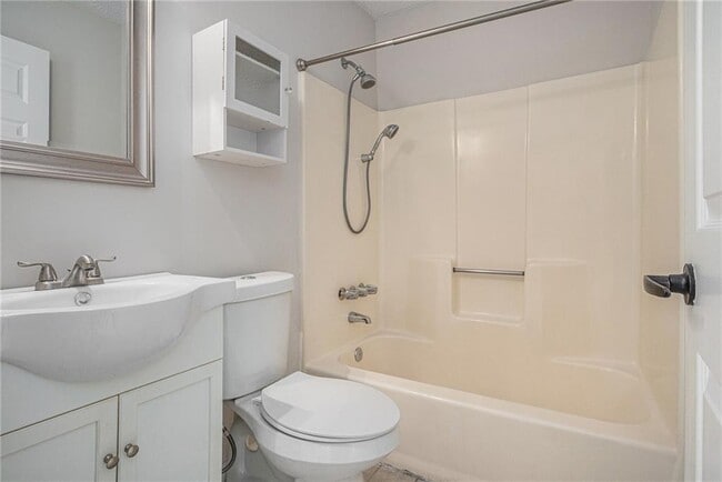 Building Photo - 4103 Ashford Green Dr