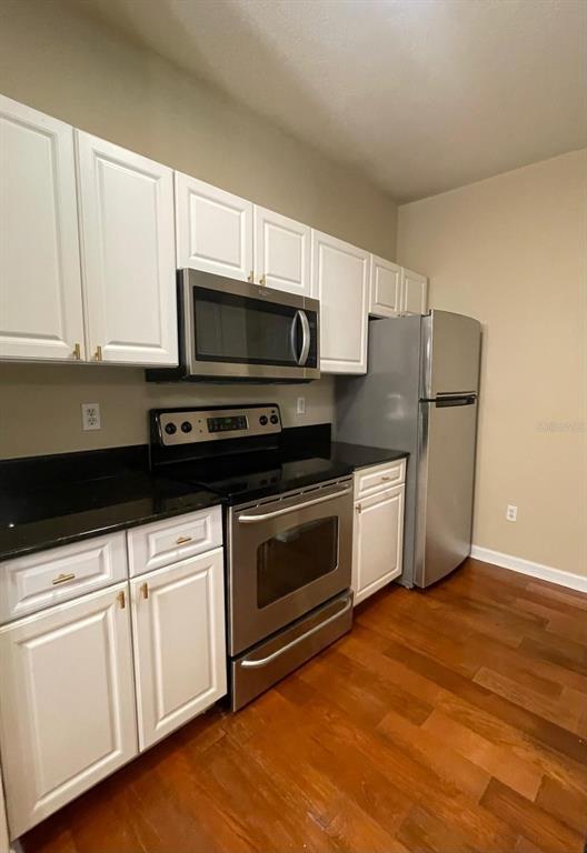 Building Photo - 14341 Fredricksburg Dr