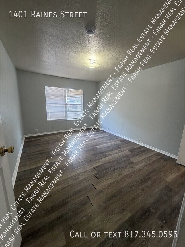 Building Photo - 1401 Raines St
