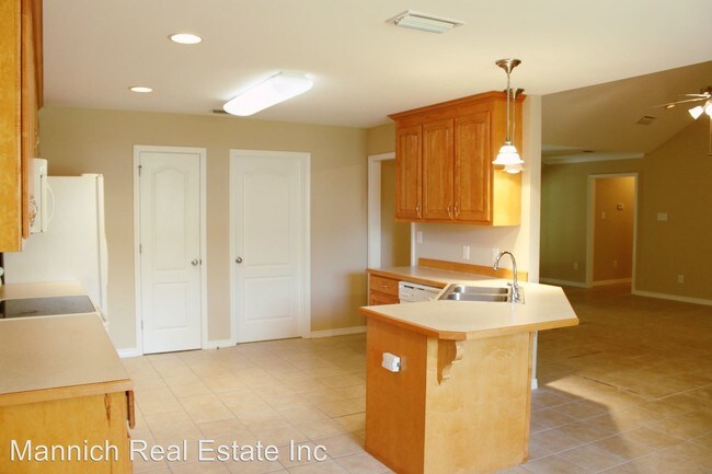 Building Photo - 10880 Gayfer Road Ext