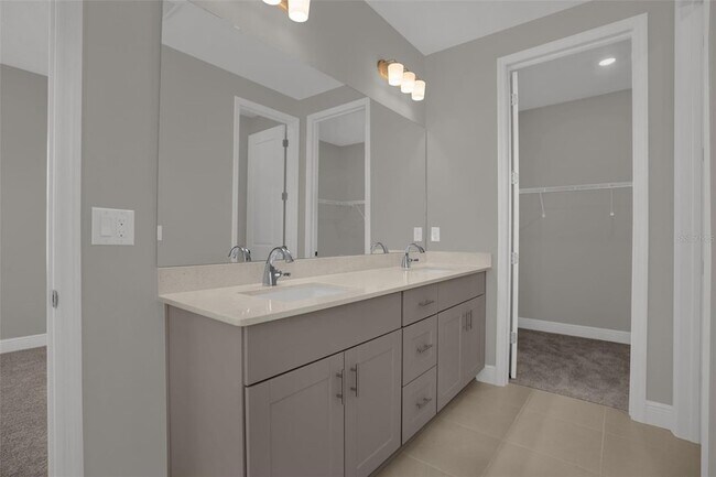 Building Photo - 17025 Haggerty Hollow Dr