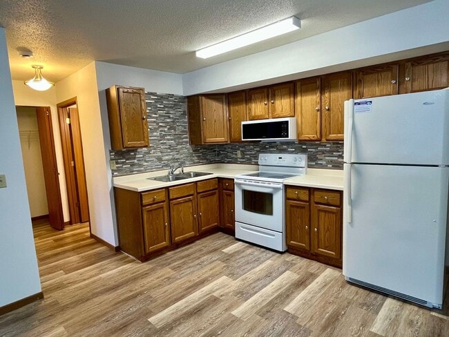 Interior Photo - 416 Mill Street