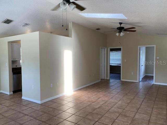 Building Photo - 2779 Cypress Dr