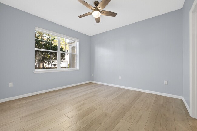 Building Photo - 225 Murcia Dr