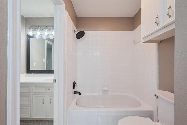 Building Photo - 6018 Rapid Creek Ct
