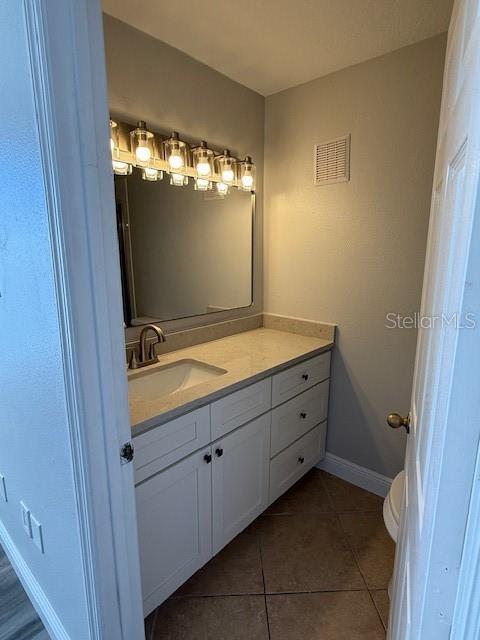 Building Photo - 1989 Summer Club Dr