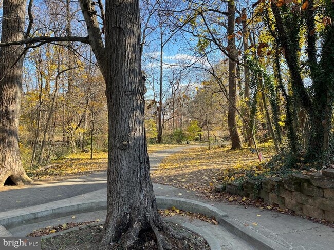 Building Photo - 8009 Garland Ave