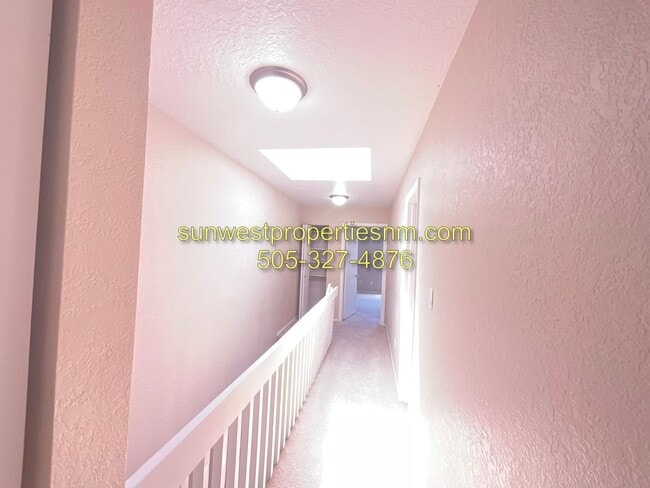 Building Photo - 3 bedroom, 2.5 Bath Condo for Rent