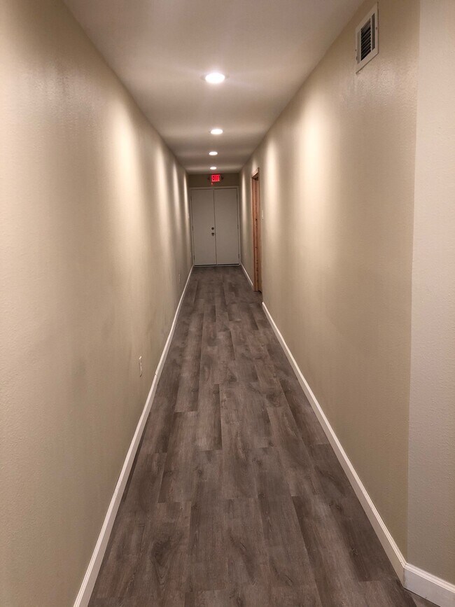 Building Photo - 3911 Fulton St