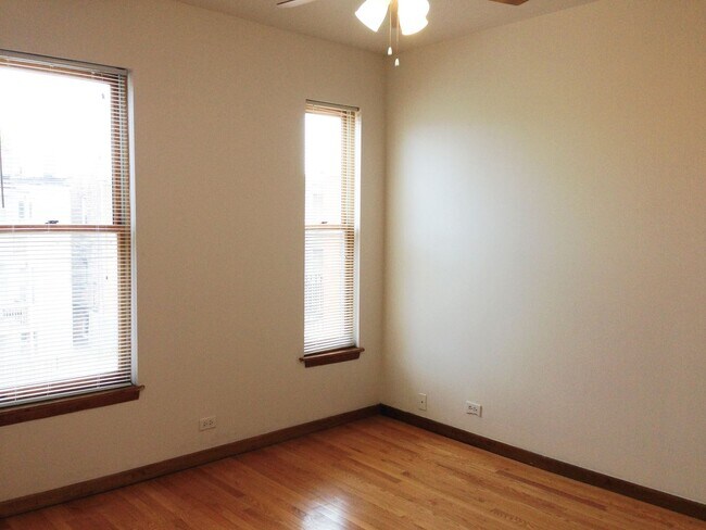 Building Photo - 715 S Claremont Ave