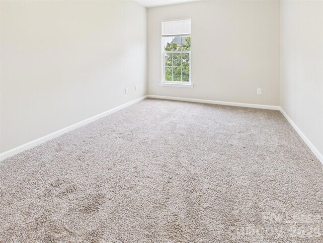 Building Photo - 2204 Arbor Vista Dr