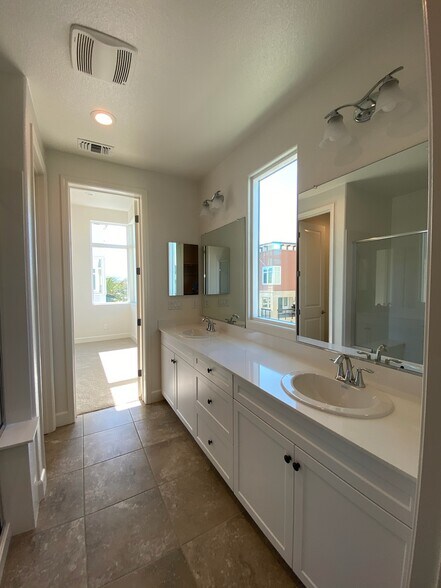 Master Bathroom - 5645 Apex Dr