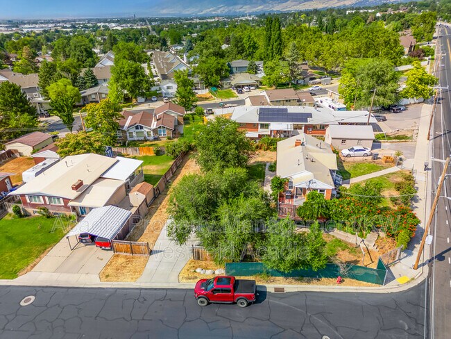 Building Photo - 4092 Orchard Dr