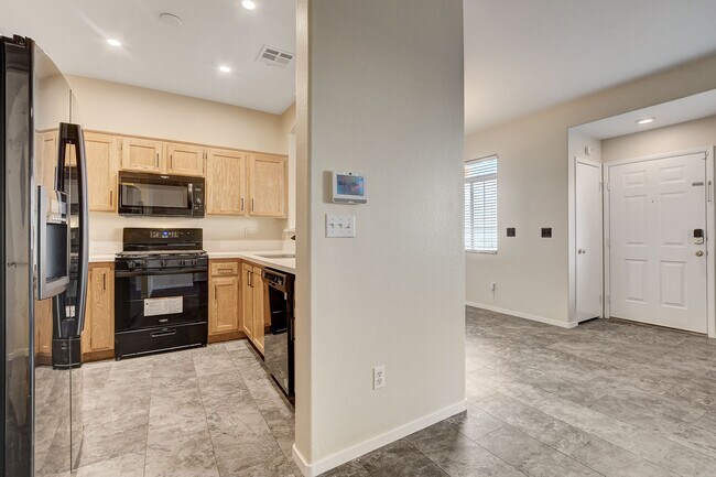 Building Photo - 1302 Dusty Creek St