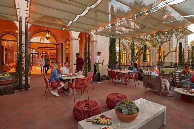 Building Photo - 7154 Miramonte