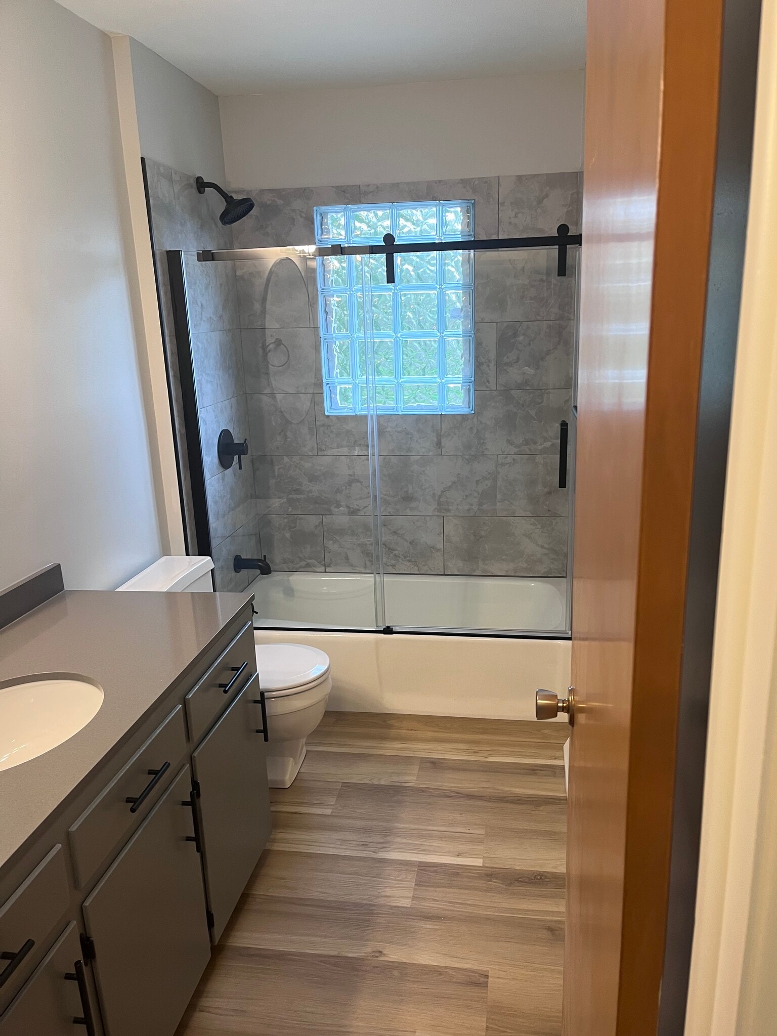 Updated bathroom - 3300 Twin Hills St NW
