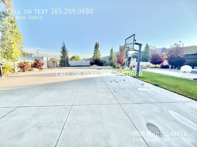 Building Photo - 1501 N 1050 W