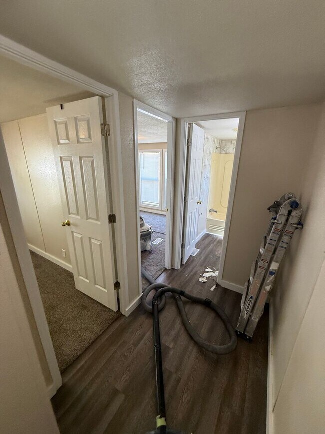 Building Photo - 3 Bed 2 Bath Mobile Home with Storage Shed...