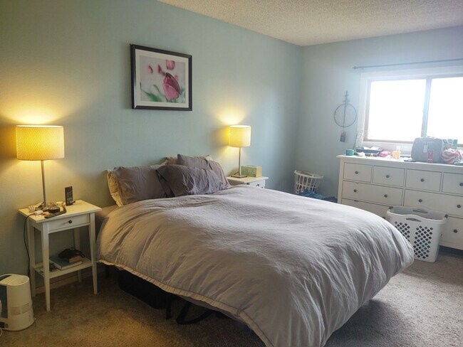 Building Photo - Charming Multi-Level Home in the Heart of ...