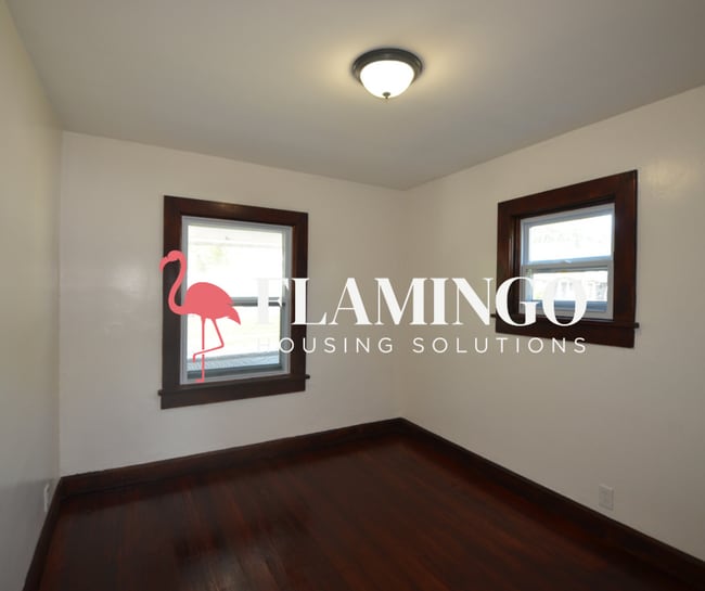 Building Photo - 520 Huron Ave