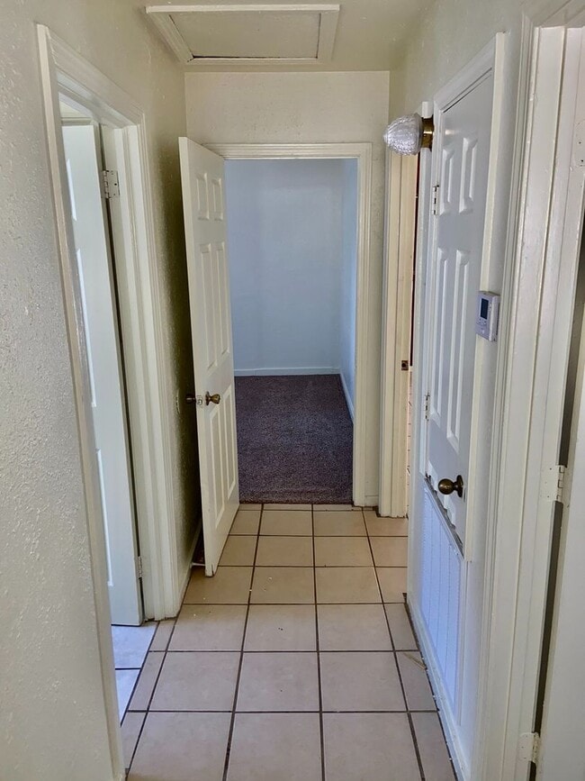 Building Photo - Biloxi 3 Bedroom