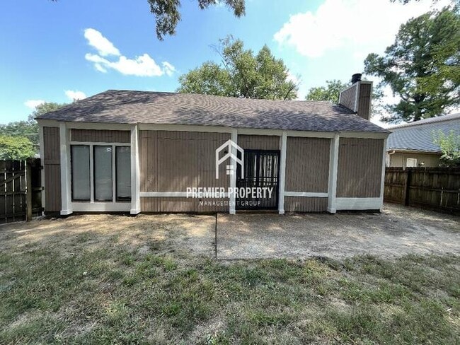 Building Photo - 3357 E Oak Side Dr