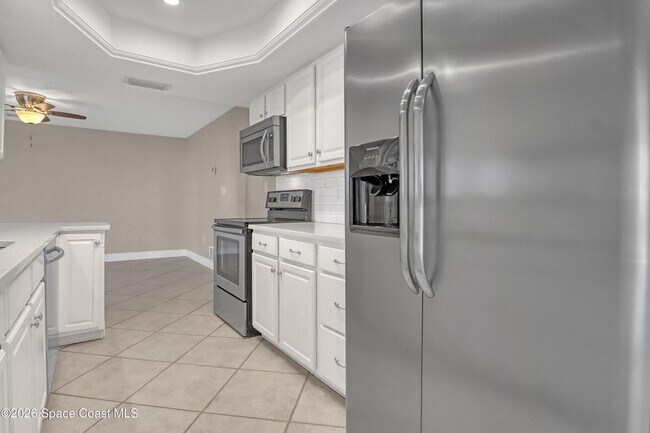 Building Photo - 410 Sparrow Dr