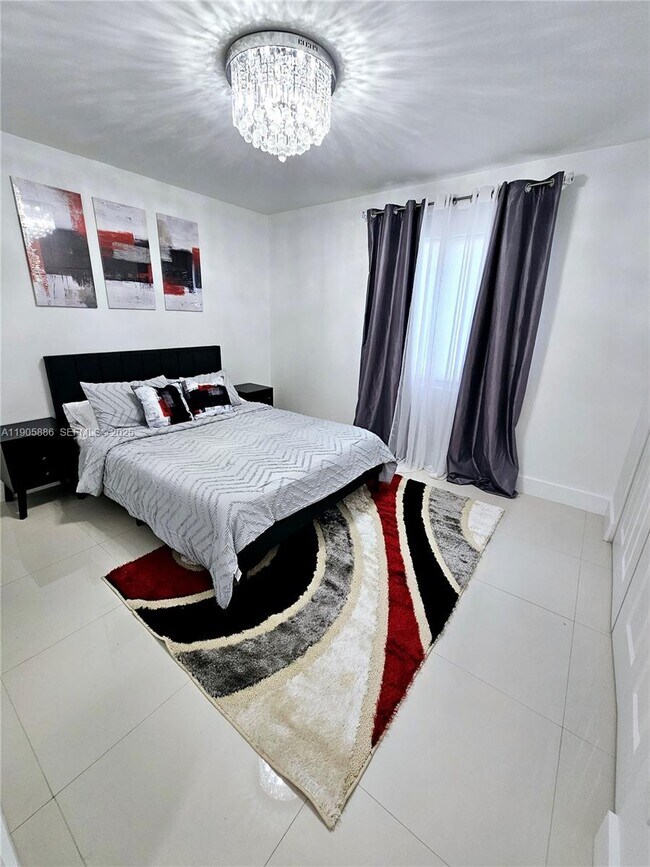 Building Photo - 16138 SW 154th Ct