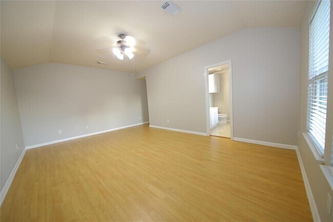 Building Photo - 9723 Misty Vine Ct
