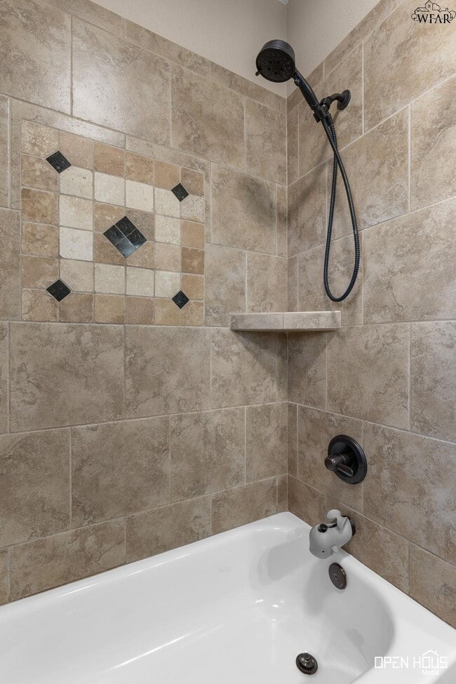 Building Photo - 7 Freedom Cir