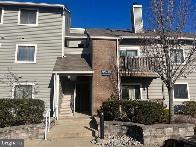 Building Photo - 1019 Ravens Crest Dr