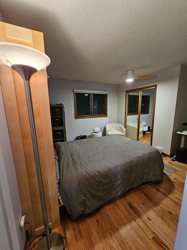 Building Photo - Remarkable 5 Bedroom Home For Rent in Mentor