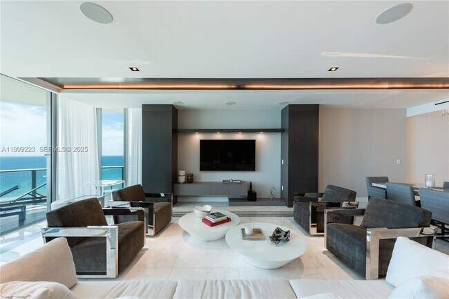 Building Photo - 17475 Collins Ave