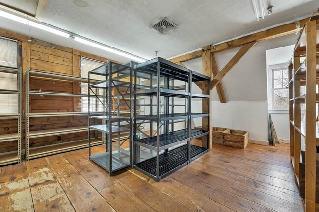 Building Photo - 312 Daniel Webster Hwy