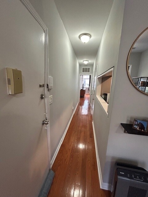 Building Photo - 365 1st St