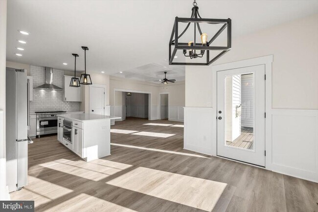 Building Photo - 111 Huntington Hills Ln