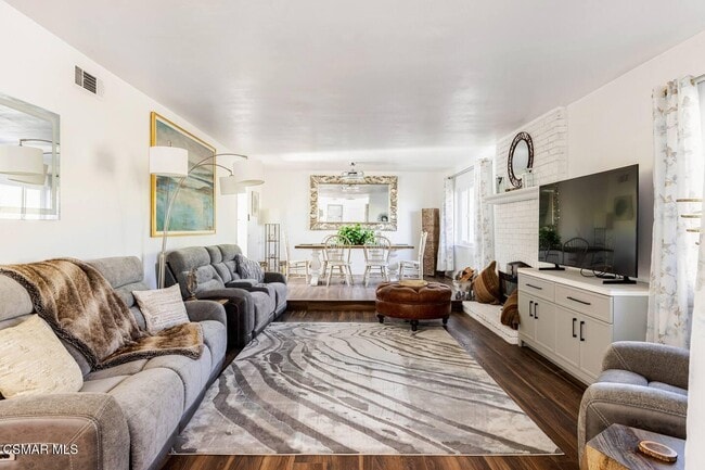 Building Photo - 1572 Dover Ave