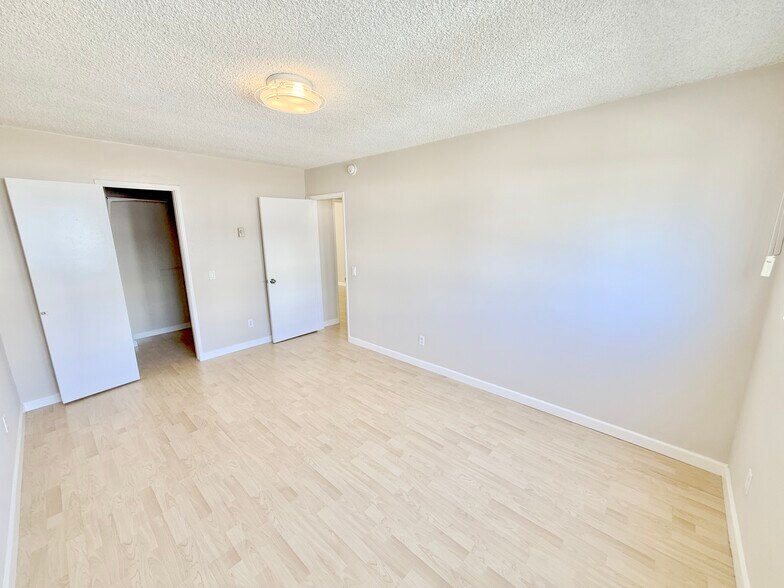 Building Photo - 1534 11th St