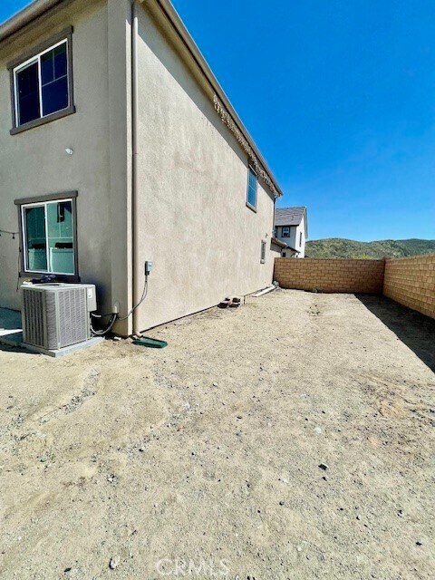 Building Photo - 29145 Venice Pl