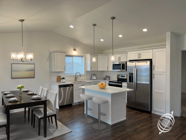 Building Photo - 3 Bed 2.5 Bath Single Family Home