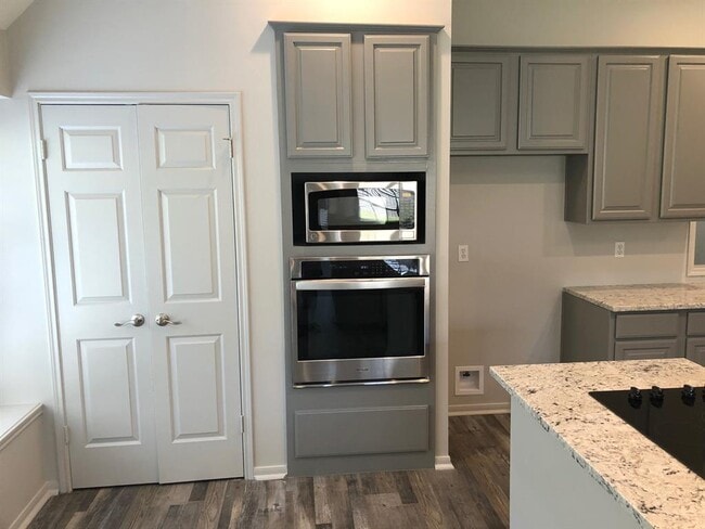 Building Photo - 4610 Plantation Creek Dr