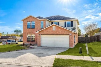 Building Photo - 117 Willow Cove