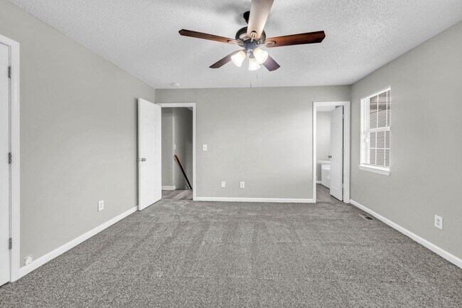 Building Photo - Welcome to your beautifully refreshed home in Hampton, where comfort, style, and convenience come...